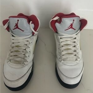 Jordon sneaker’s White and Red Sneakers with Logo